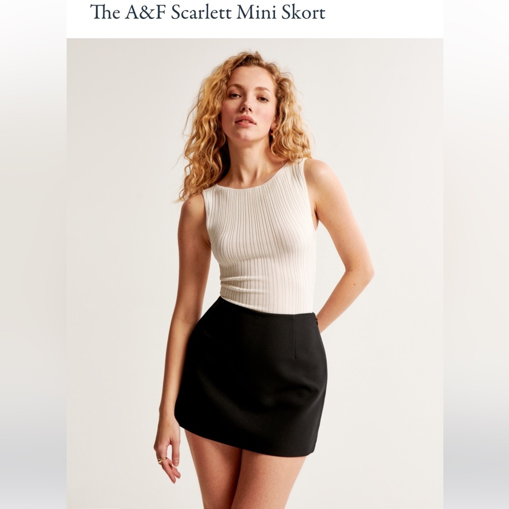 Abercrombie & Fitch Scarlett mini black skort size medium